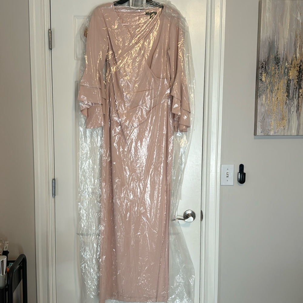 Ralph Lauren Size 4 blush pink dress.